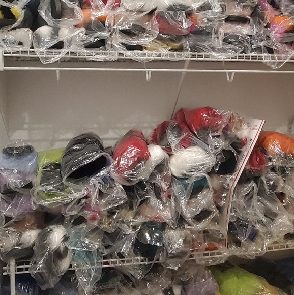 100% Real White Beige Black Fox Fur Slides In-stock Fast shipping - Picture 5 of 5